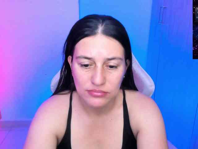 Saskyaajohnson webcam