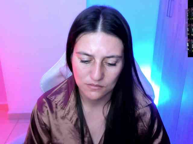 Saskyaajohnson webcam