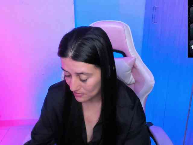 Saskyaajohnson webcam
