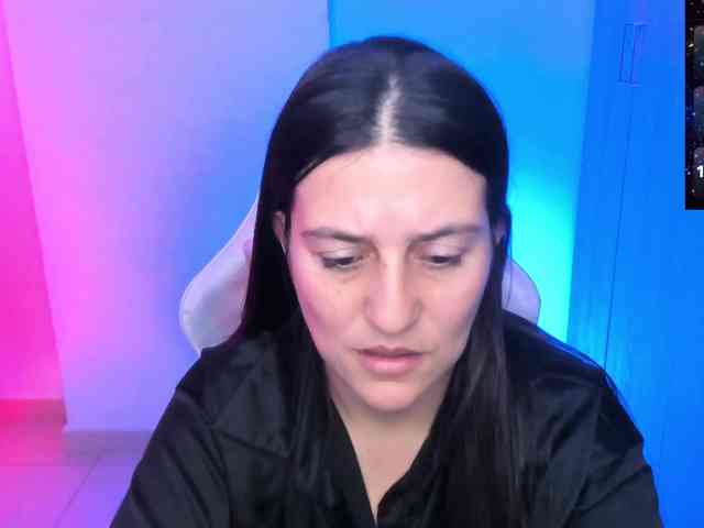 Saskyaajohnson webcam