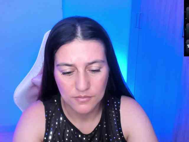 Saskyaajohnson webcam