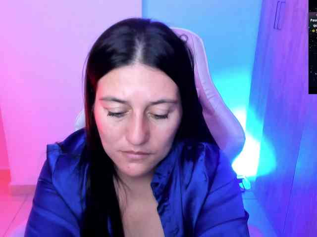 Saskyaajohnson webcam