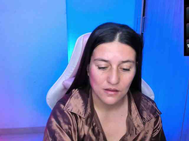 Saskyaajohnson webcam