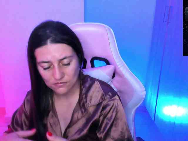Saskyaajohnson webcam