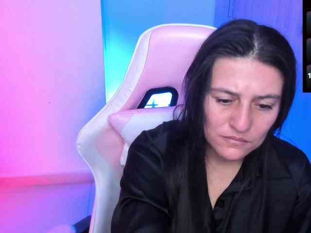 Saskyaajohnson webcam