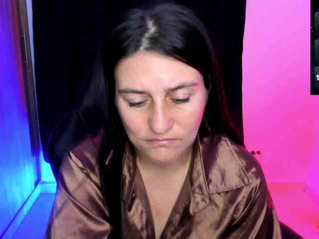 Saskyaajohnson webcam