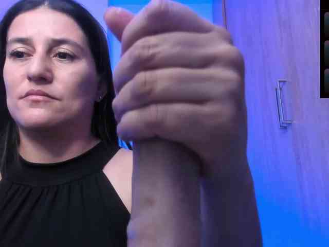 Saskyaajohnson webcam