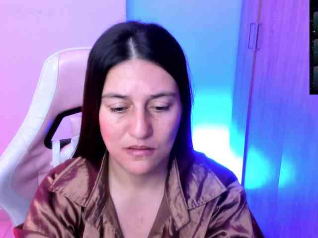Saskyaajohnson webcam
