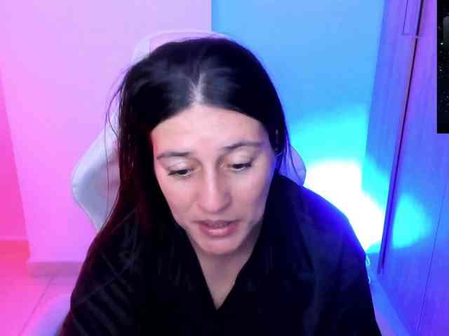 Saskyaajohnson webcam