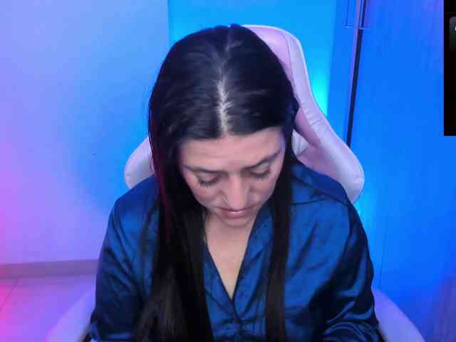 Saskyaajohnson webcam