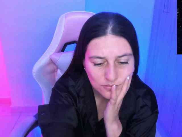 Saskyaajohnson webcam