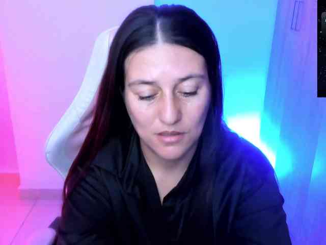 Saskyaajohnson webcam