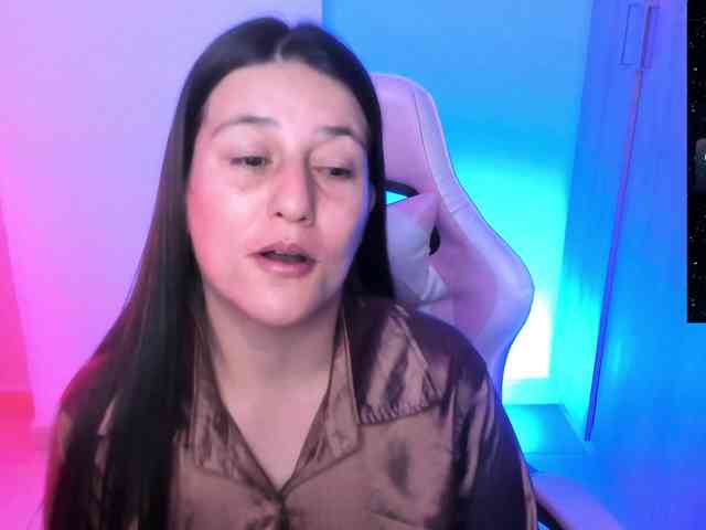 Saskyaajohnson webcam
