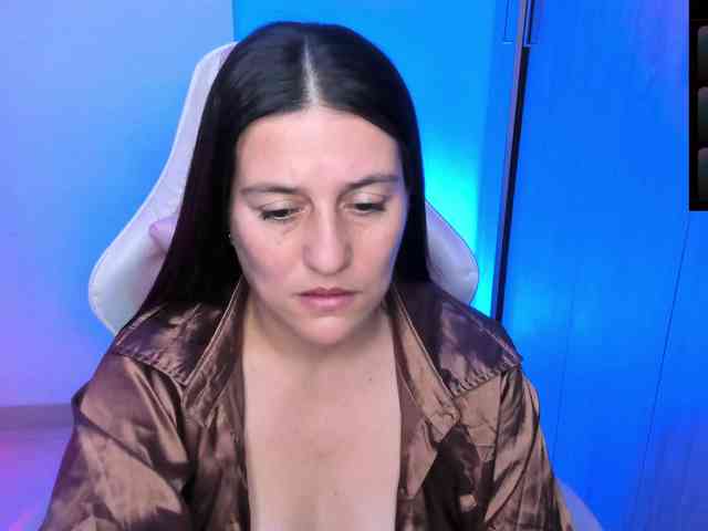 Saskyaajohnson webcam