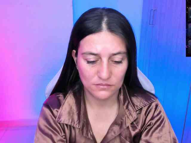 Saskyaajohnson webcam