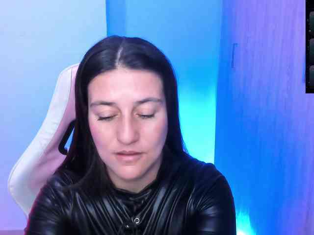 Saskyaajohnson webcam