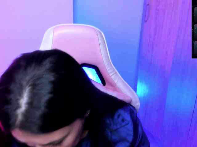 Saskyaajohnson webcam