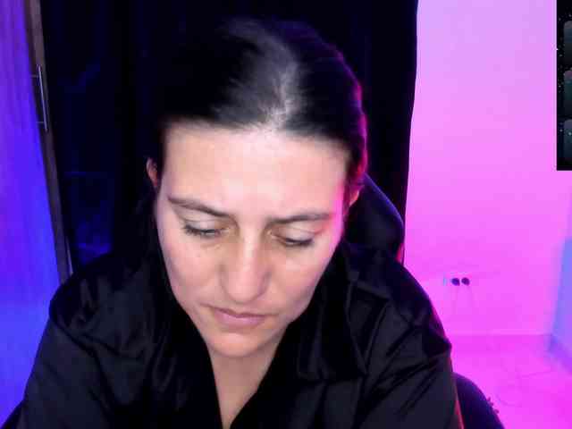 Saskyaajohnson webcam