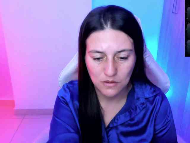 Saskyaajohnson webcam