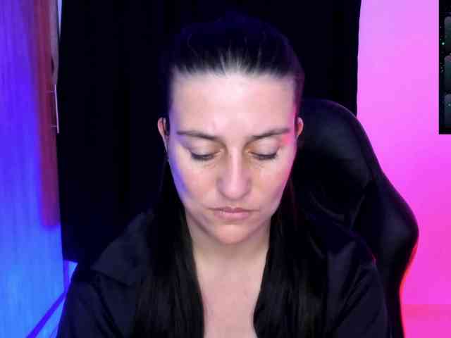 Saskyaajohnson webcam