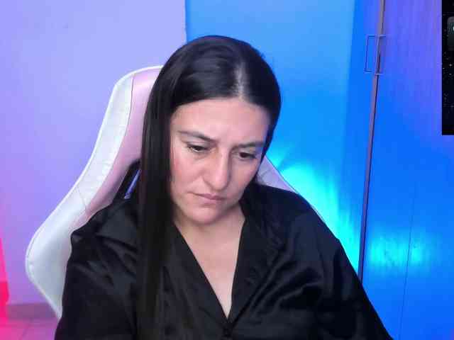 Saskyaajohnson webcam