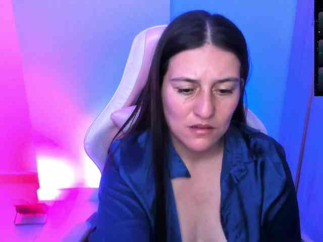 Saskyaajohnson webcam