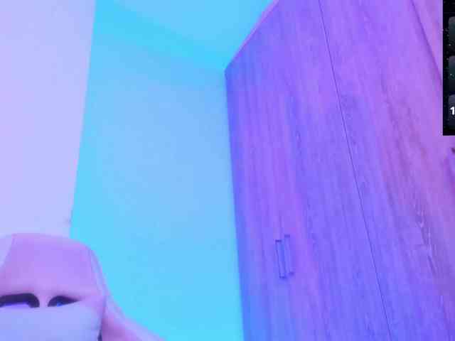 Saskyaajohnson webcam