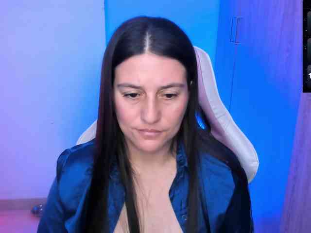 Saskyaajohnson webcam