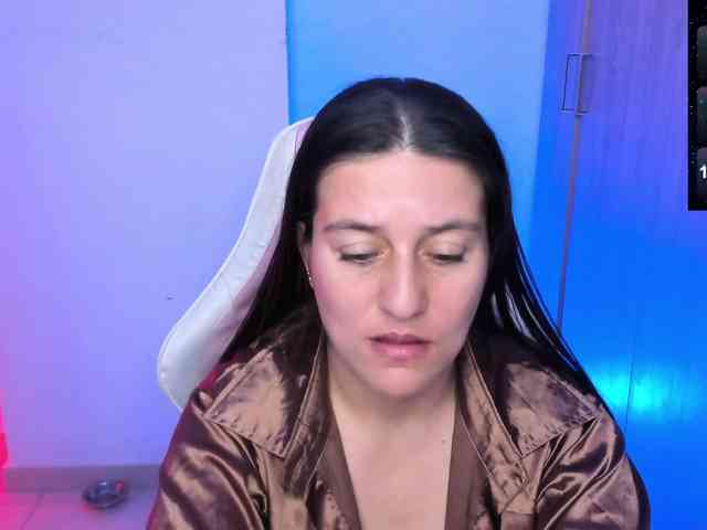Saskyaajohnson webcam