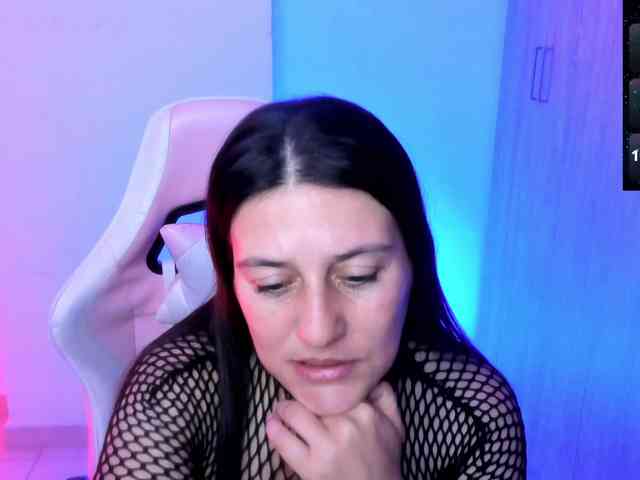 Saskyaajohnson webcam