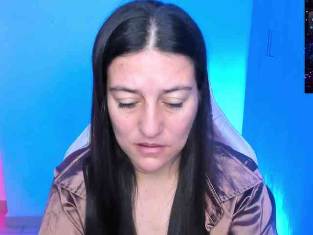 Saskyaajohnson webcam
