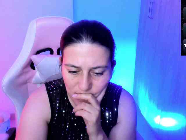Saskyaajohnson webcam