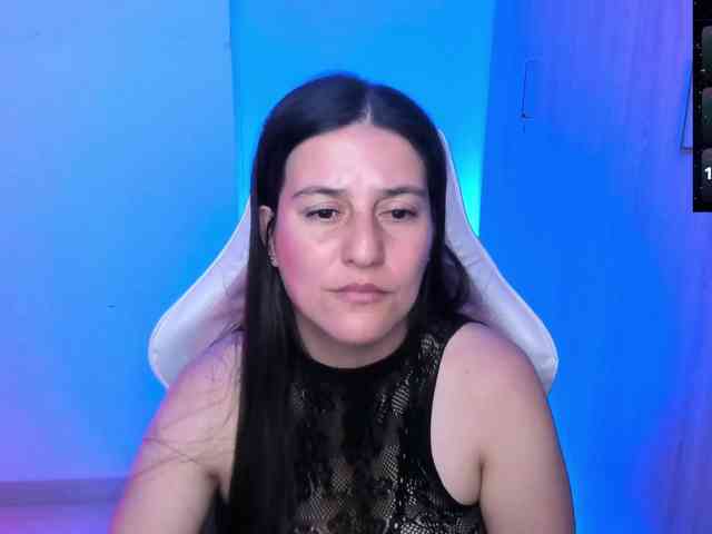 Saskyaajohnson webcam