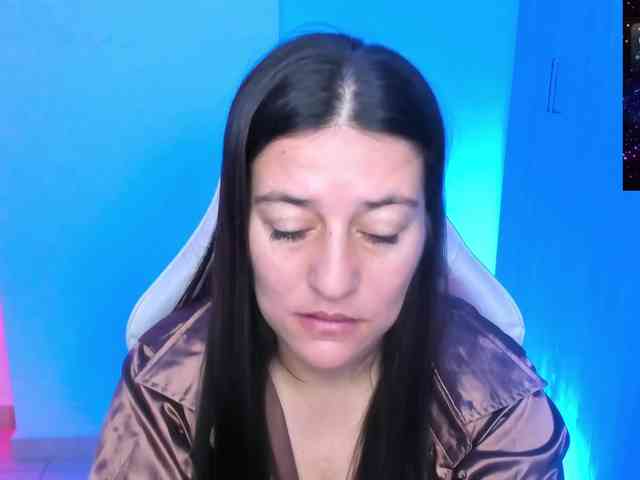 Saskyaajohnson webcam