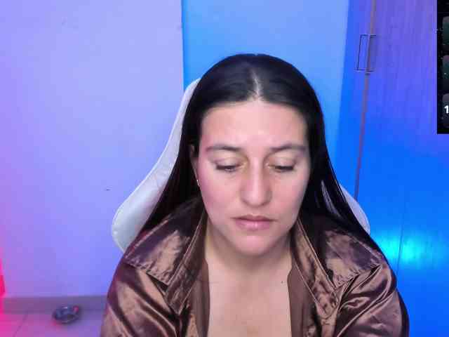Saskyaajohnson webcam