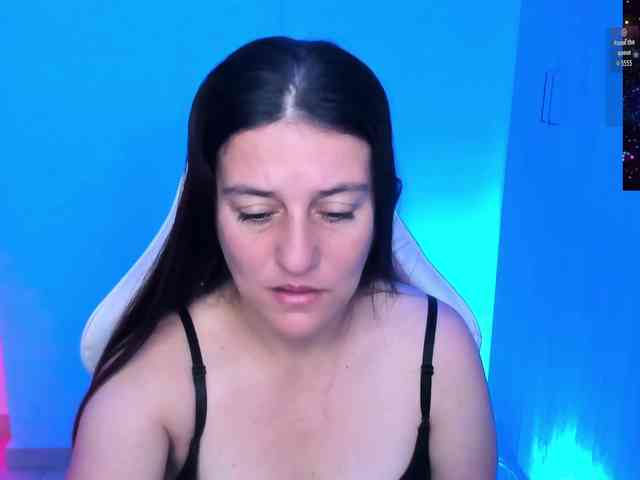Saskyaajohnson webcam