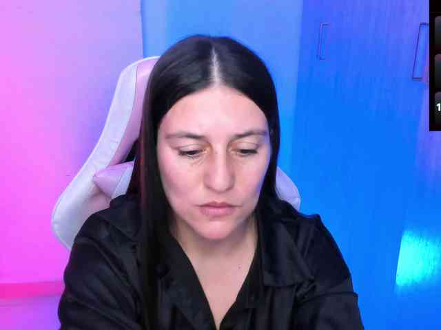 Saskyaajohnson webcam