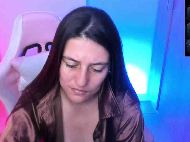 Saskyaajohnson webcam