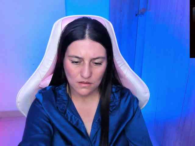 Saskyaajohnson webcam