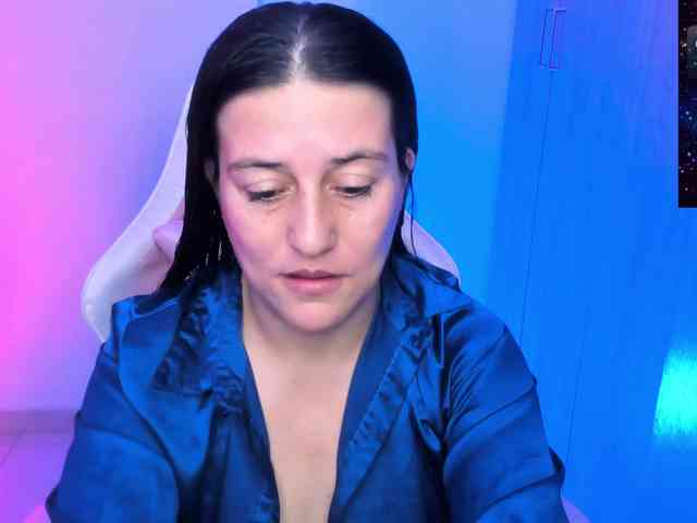 Saskyaajohnson webcam