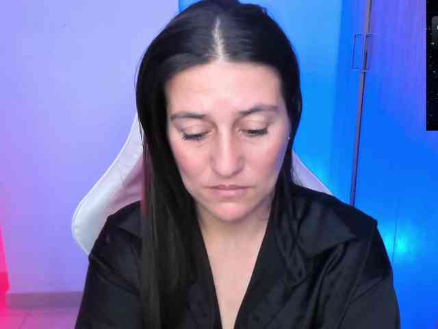 Saskyaajohnson webcam