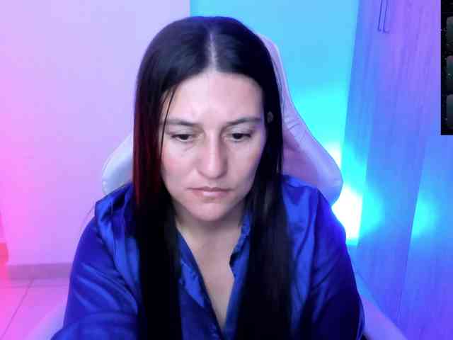 Saskyaajohnson Sex Cam Show