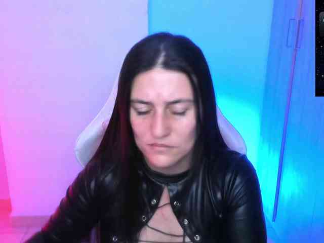Saskyaajohnson webcam