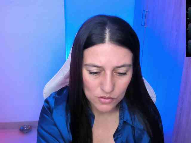 Saskyaajohnson webcam