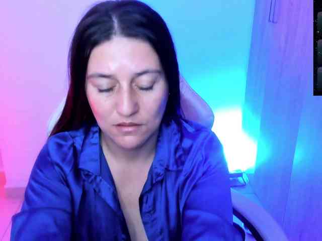 Saskyaajohnson webcam