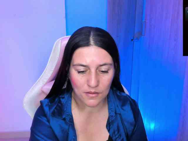 Saskyaajohnson webcam