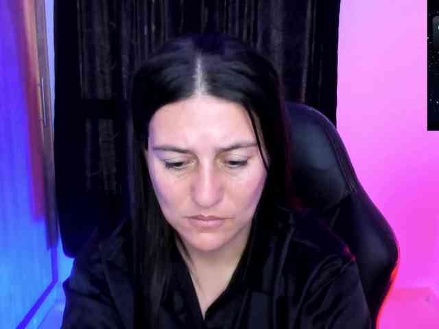 Saskyaajohnson webcam