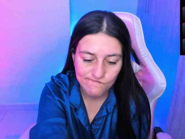 Saskyaajohnson webcam