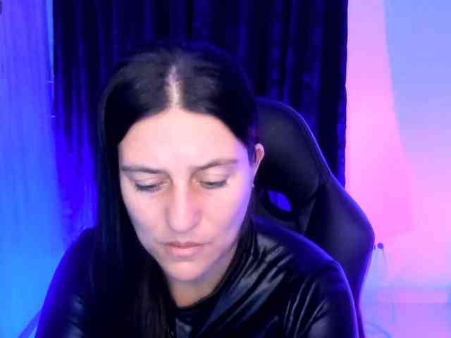 Saskyaajohnson webcam