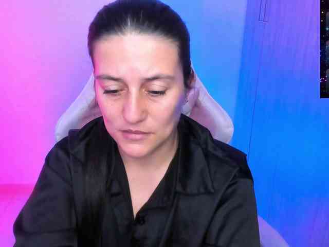 Saskyaajohnson webcam